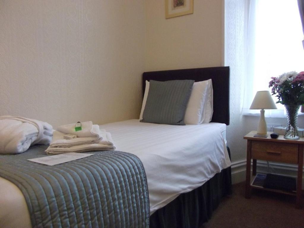 Holmlea Guest House Exclusively For Adults Windermere Luaran gambar