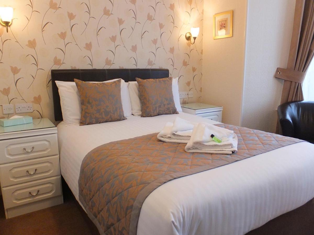 Holmlea Guest House Exclusively For Adults Windermere Bilik gambar